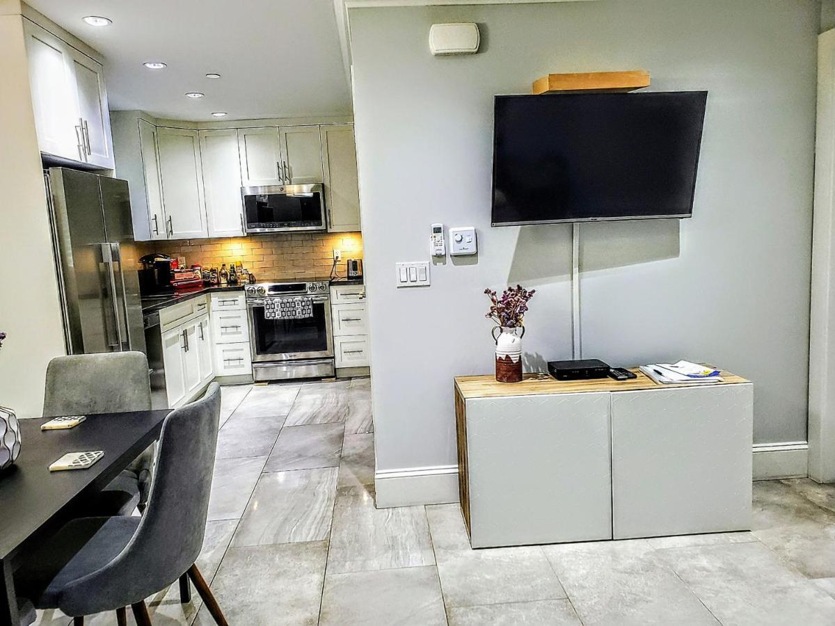 Villa New Urban Modern Main Street House Vancouver Esterno foto